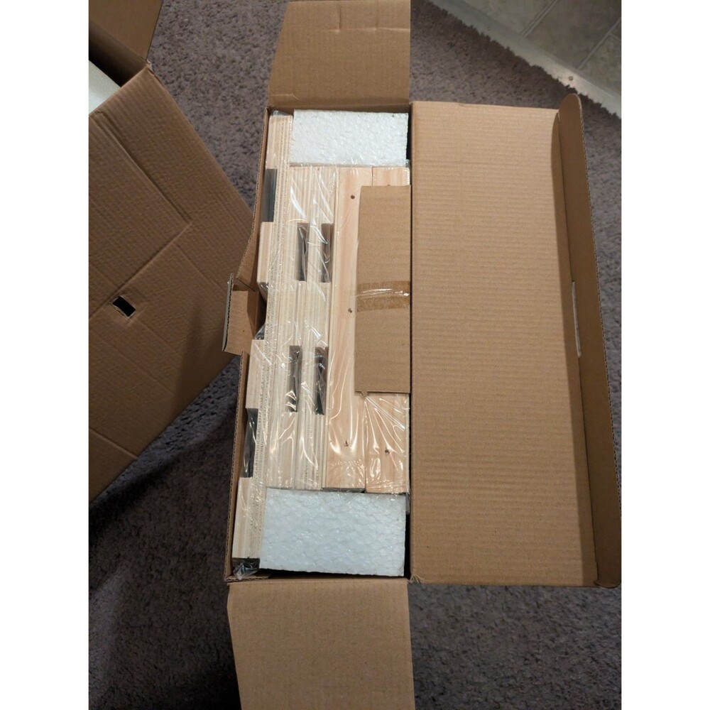 Crosley Crusier Deluxe Record Player Turntable + Record Crate - Picture 4 of 7